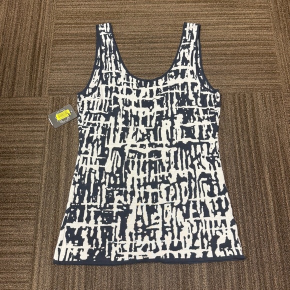 Zozo Tops - Zozo Monochrome Abstract Print Black and White Tank Top Y2k